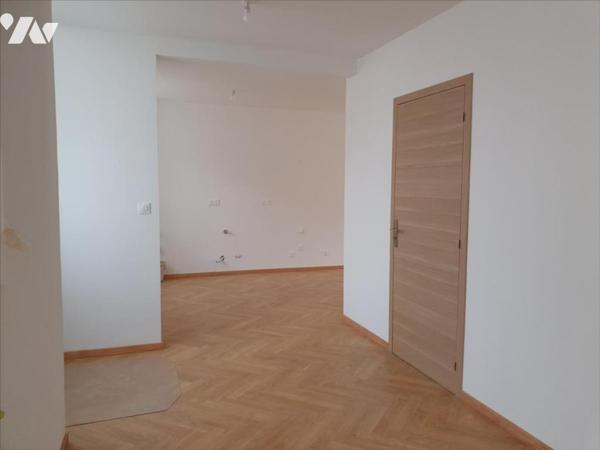 A VENDRE A SAINT MARTIN D'ABLOIS - MAISON F6 entièrement rénovée