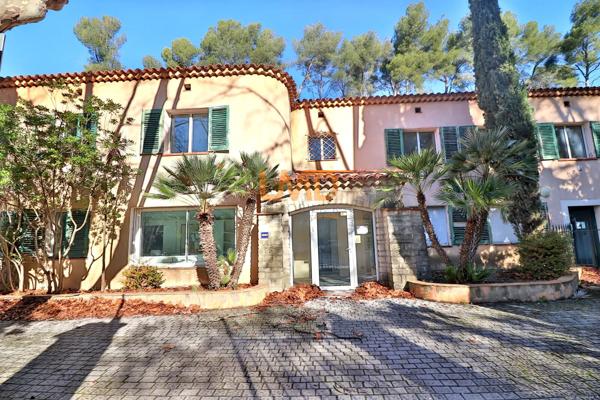 Bastide de charme - Murs commerciaux - Enorme potentiel
