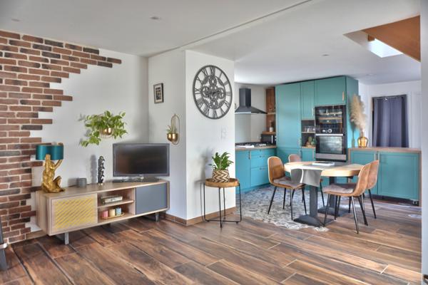 Paimpol (22500) Maison en pierre rénovée avec dépendances