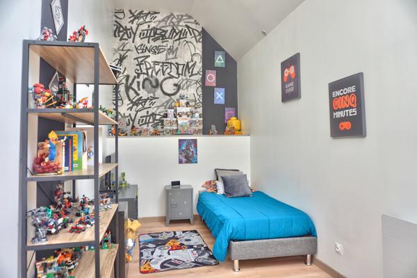 Paimpol (22500) Maison en pierre rénovée avec dépendances