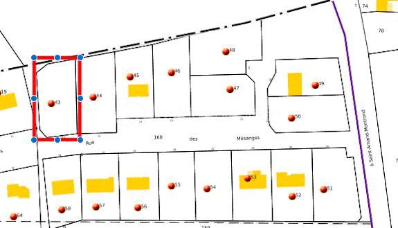 Vous avez un projet de construction ? Je propose à la vente, en exclusivité, 8 terrains à bâtir situés au sein d’un lotissement établi sur la commune de Vinon (18300). Les premières constructions ont été réalisées dès 2016 : vous vous installez ainsi dans un environnement calme, résidentiel et déjà structuré.

Caractéristiques des parcelles :
- Surfaces : Parcelles allant de 955 m² à 1170 m². Des surfaces pensées pour implanter confortablement votre maison individuelle tout en conservant un extérieur privatif agréable.
- Viabilisation : Terrains viabilisés. L’assainissement individuel est à prévoir.
- Liberté de construction : Libre choix du constructeur pour vous permettre de réaliser le projet qui correspond précisément à vos besoins et à votre budget.

Pourquoi s’implanter à Vinon ?
La commune offre un cadre de vie pratique et organisé pour les familles, avec des services essentiels à proximité :
- Scolarité : Organisation via un RPI intercommunal (maternelle, primaire et collège, avec les classes de CM1-CM2 à Vinon).
- Services aux familles : Garderie disponible de 7h30 à 18h30, cantine scolaire située à l’ESAT de Veaugues, et ramassage scolaire.
- Vie locale : Présence sur la commune d'un café-restaurant et d'un service postal.
- Localisation : Commune dynamique rattachée à la Communauté de Communes du Sancerrois, Pays Fort, Val de Loire.

En tant que mandataire, je suis à votre disposition pour vous transmettre les plans et les modalités d’acquisition de chaque lot.
Vous souhaitez obtenir des renseignements complémentaires ou organiser une visite ?
Je suis à votre entière disposition.