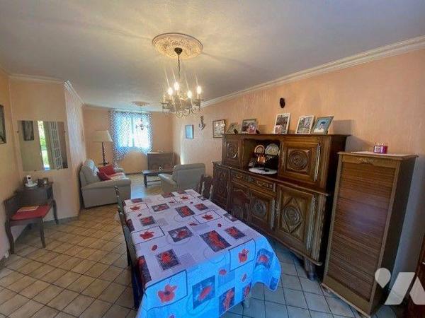 Maison à vendre à Lannebert (22290) en Côtes-d'Armor (22)

À la recherche de tranquillité et ...