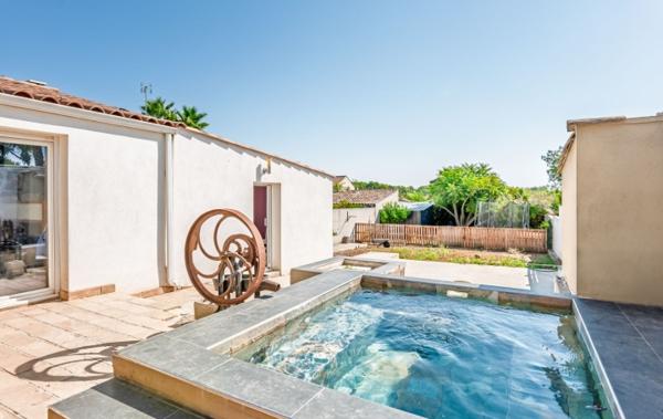 Vente Villa rénovée avec jardin rénové(e) Bessan