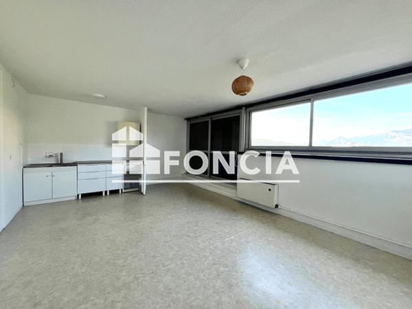 Location Studio 32.44 m² - 16 ALLEE DES GENETS Grenoble 38100