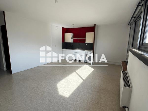 Location Studio 32.44 m² - 16 ALLEE DES GENETS Grenoble 38100