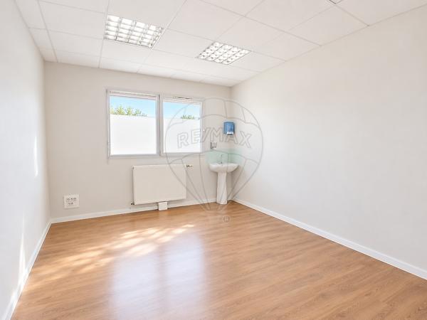 Bureau à vendre - Trévoux, Ain - 01