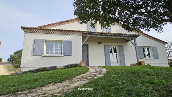 Tonneins (47400) Superbe maison de 5 chambres, 220m², Immense sous sol, parc clos de mur avec piscine