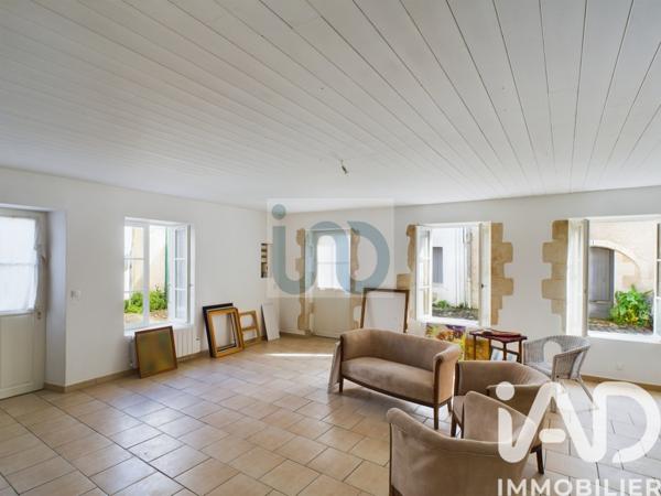 Maison à vendre 7 pièces 196 m² Saint-Martin-de-Ré