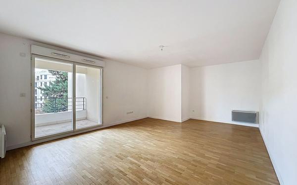 Appartement à vendre    3 pièces • 75 m2 Suresnes