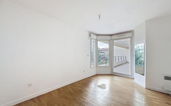 Appartement à vendre    3 pièces • 75 m2 Suresnes