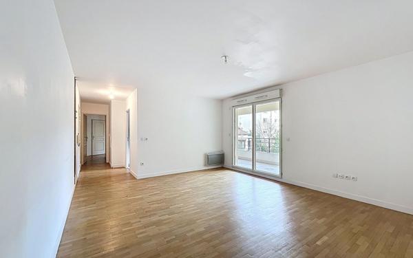 Appartement à vendre    3 pièces • 75 m2 Suresnes