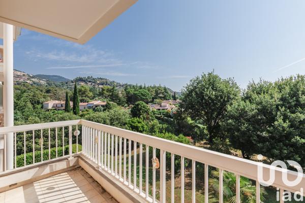 Appartement à vendre 3 pièces 78 m² Mandelieu-la-Napoule