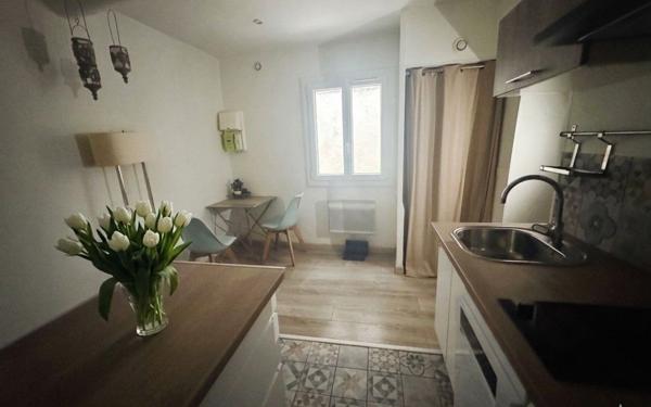 Appartement à vendre    2 pièces •  Nîmes