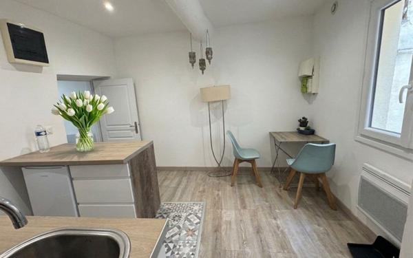 Appartement à vendre    2 pièces •  Nîmes