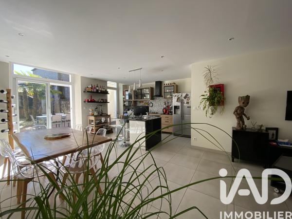 Maison à vendre 7 pièces 180 m² Vic-Fezensac