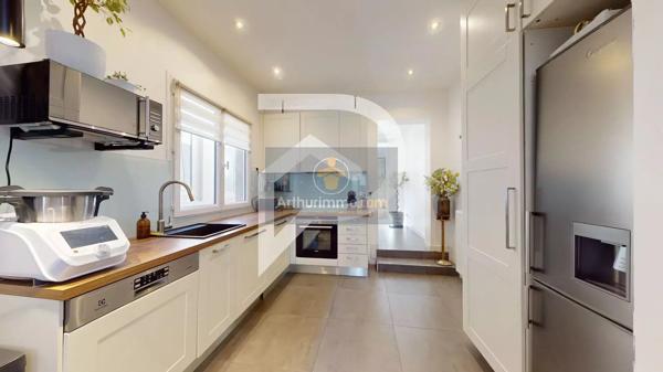 Location                                                      Maison
                        
                     4 pièces                      96 m2                     à Le Port-Marly