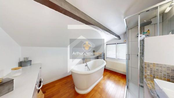 Location                                                      Maison
                        
                     4 pièces                      96 m2                     à Le Port-Marly