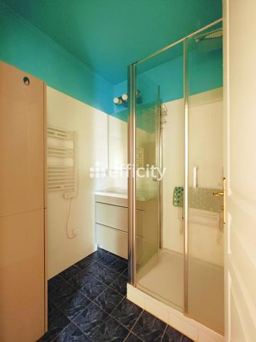 Appartement
         3 pièces
        - 65 m² Exclusivité 370 000 € *