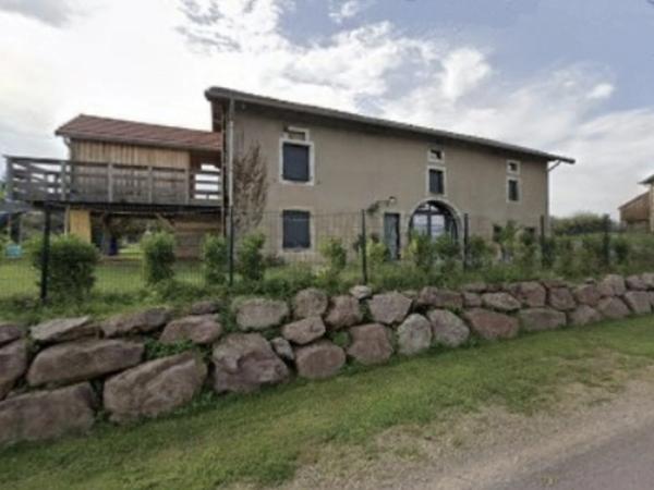 Propriete à vendre 7 pièces proche de EPINAL (88) FERME rénovée + HANGAR/GARAGE + 5000 m2 de TERRAIN