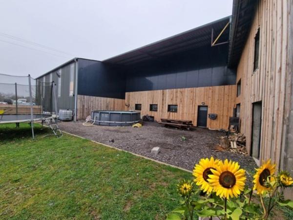 Propriete à vendre 7 pièces proche de EPINAL (88) FERME rénovée + HANGAR/GARAGE + 5000 m2 de TERRAIN