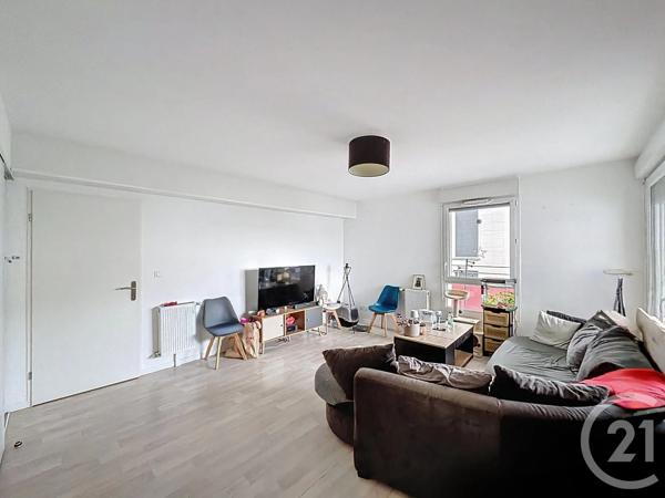 Appartement F3 à vendre  3 pièces - 64,24 m 2   ST JEAN DE LA RUELLE  - 45