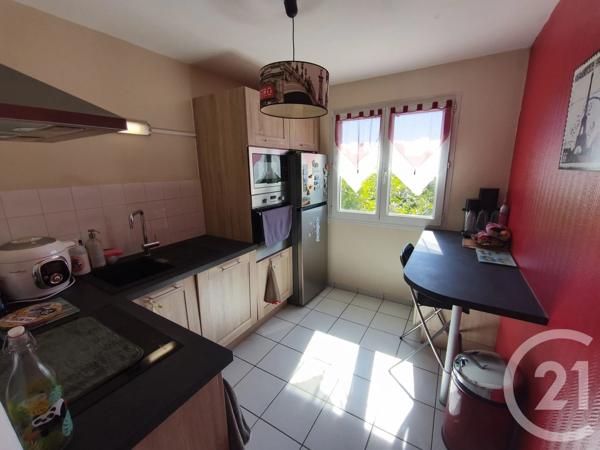 Appartement F3 à vendre  3 pièces - 64,24 m 2   ST JEAN DE LA RUELLE  - 45