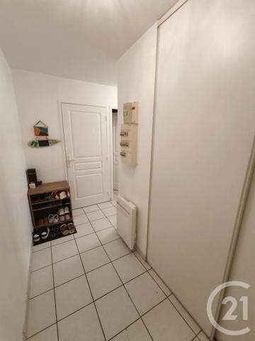 Appartement F3 à vendre  3 pièces - 64,24 m 2   ST JEAN DE LA RUELLE  - 45