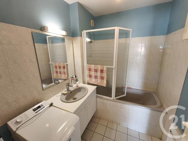 Appartement F3 à vendre  3 pièces - 64,24 m 2   ST JEAN DE LA RUELLE  - 45