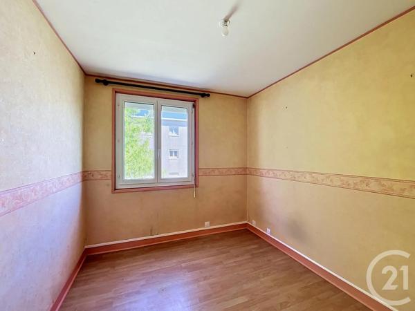Appartement F4 à vendre  4 pièces - 81,14 m 2   ST JEAN DE BRAYE  - 45