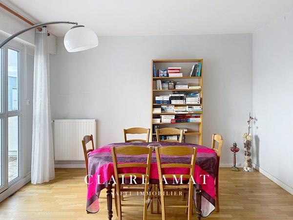 DERNIER ETAGE AVEC RAVALEMENT COMPRIS / CAVE / BALCON