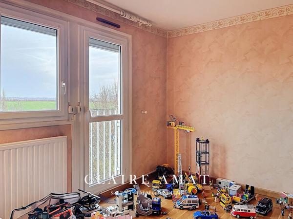 DERNIER ETAGE AVEC RAVALEMENT COMPRIS / CAVE / BALCON