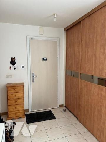 THEIX NOYALO CENTRE VILLE