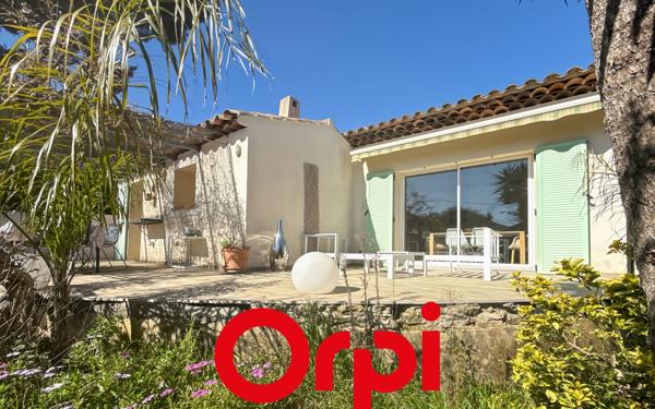 Maison à vendre    5 pièces •  Bandol