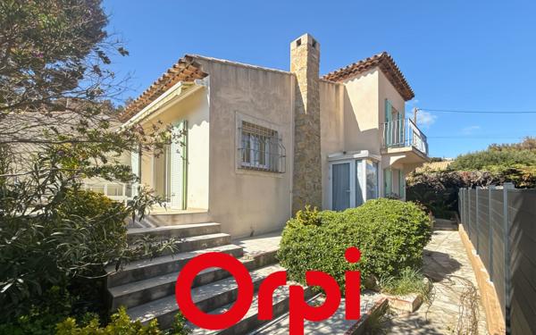 Maison à vendre    5 pièces •  Bandol