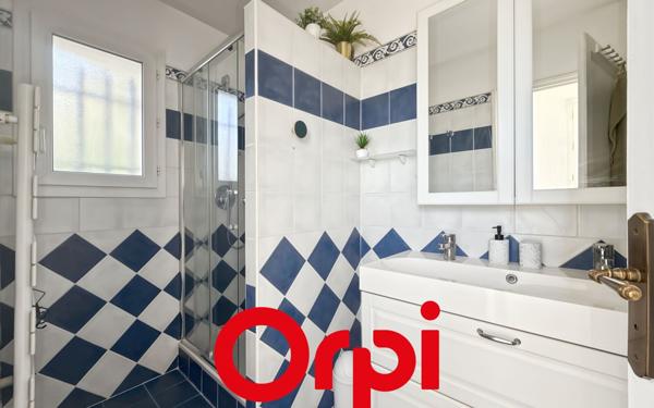 Maison à vendre    5 pièces •  Bandol