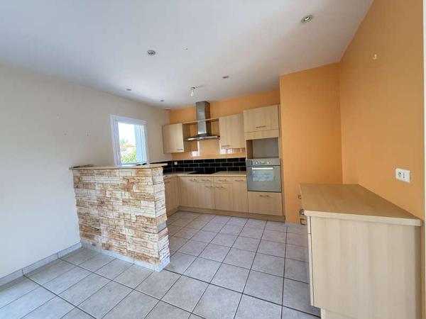 MONTAIGU-VENDEE / Vente Maison 4 Pièces 83 m²