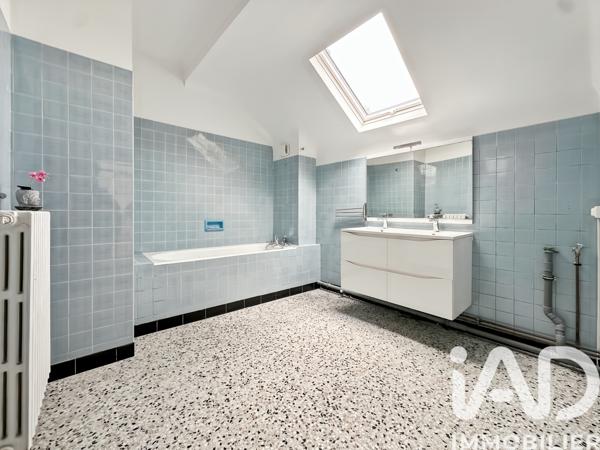 Maison à vendre 12 pièces 220 m² Chelles