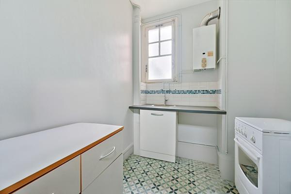 Appartement Saint Mande 1 pièce(s)