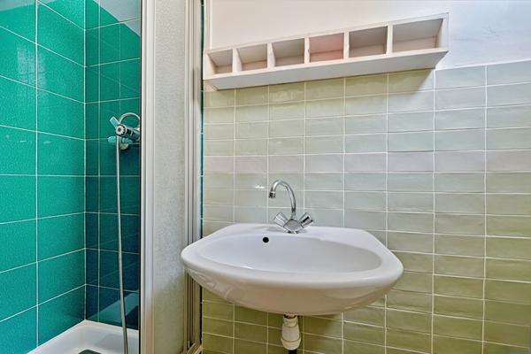 Appartement Saint Mande 1 pièce(s)