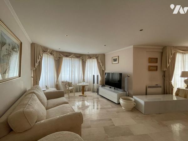 Villa 380 m² habitable