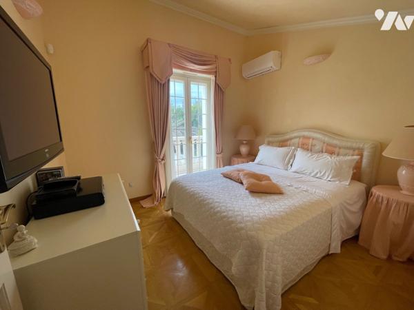 Villa 380 m² habitable