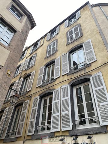 PLATEAU CENTRAL : studio vendu avec locataire en place