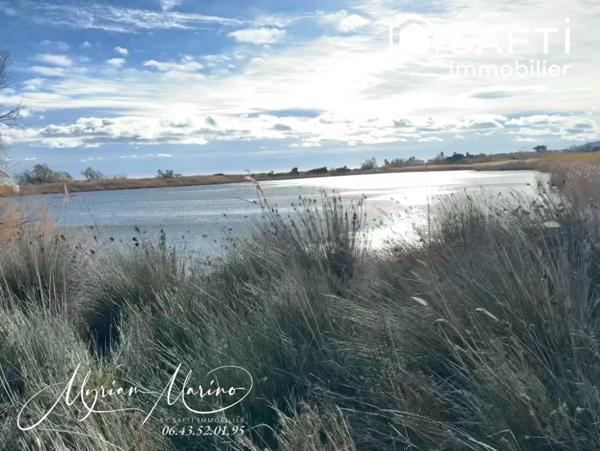 SUPERBE APPARTEMENT 2 PIÈCES EN REZ DE JARDIN - SAINT AYGULF ( 83370 )