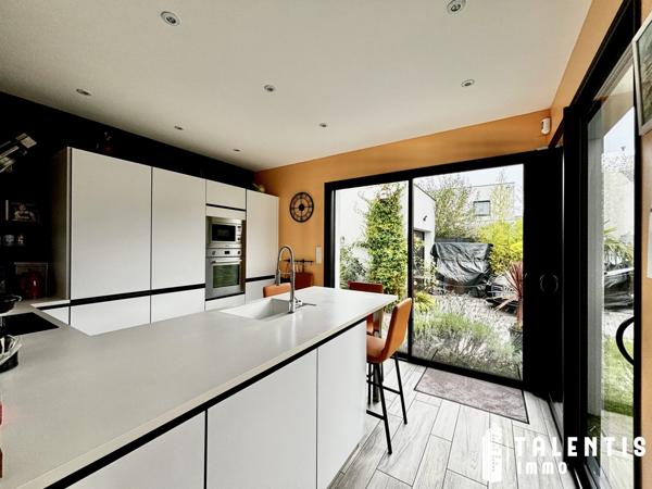 Exclusivité | ORVAULT, LE PETIT CHANTILLY | Maison 5P (156.74m² | 3/4ch) + 2 Studios indépendant (17.42m² + 17.56m²)