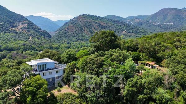 Villa d'exception - Vue Panoramique Mer et Montagnes