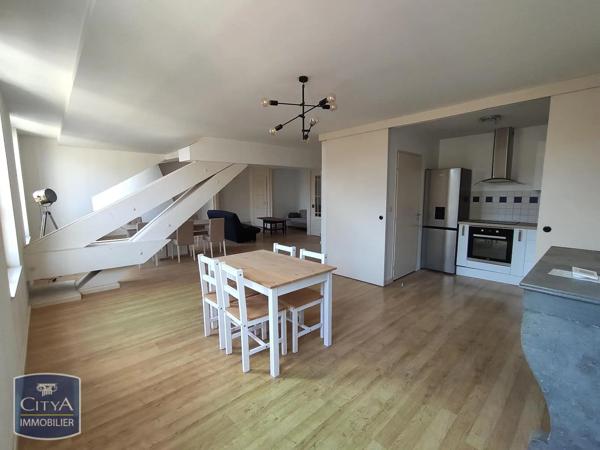 Appartement à louer 3 pièces 117m² Besançon (25000)