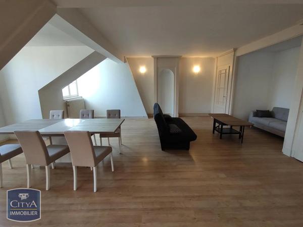 Appartement à louer 3 pièces 117m² Besançon (25000)