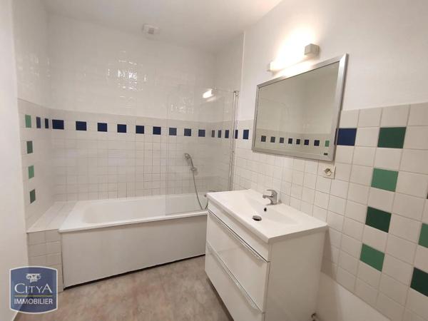 Appartement à louer 3 pièces 117m² Besançon (25000)