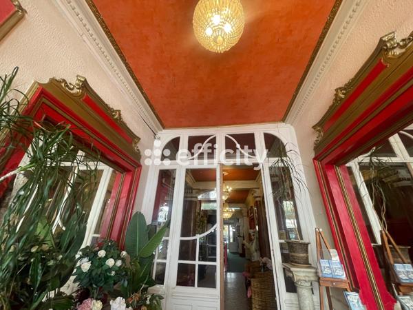 Immeuble 43 pièces - 3040 m²