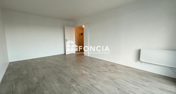 Location Appartement 4 pièces 78.66 m² - Issy-les-moulineaux 92130